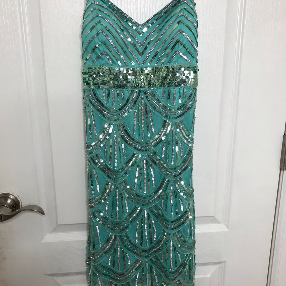 Sequin and scallop detailed Homecoming/Prom dress
